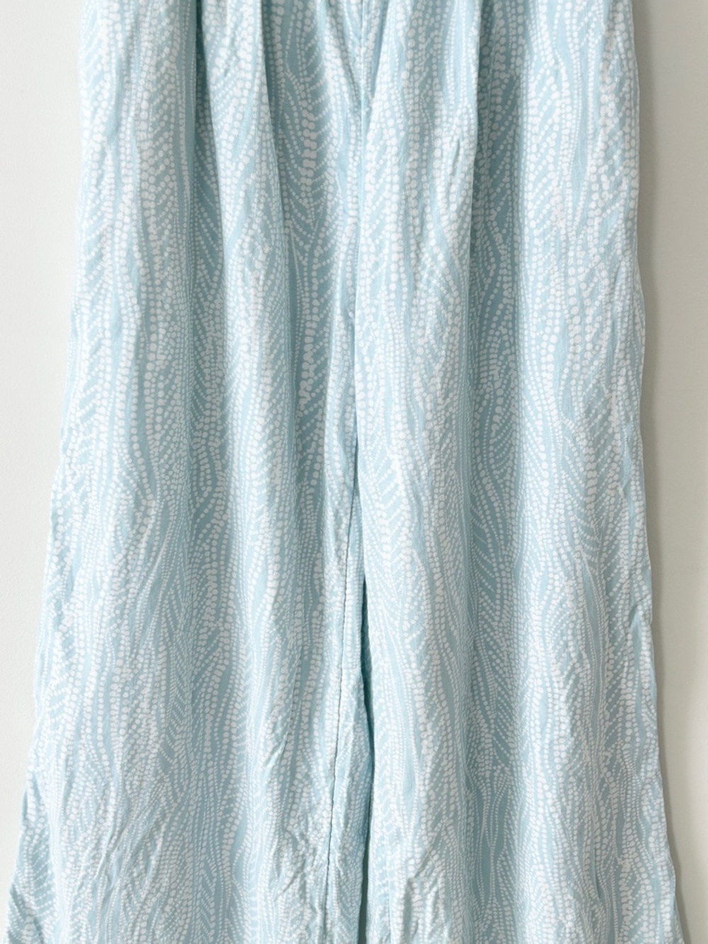 Joie Linen Blend Wide Leg Smocked Waist Light Blue & White Pants - Picture 3 of 16